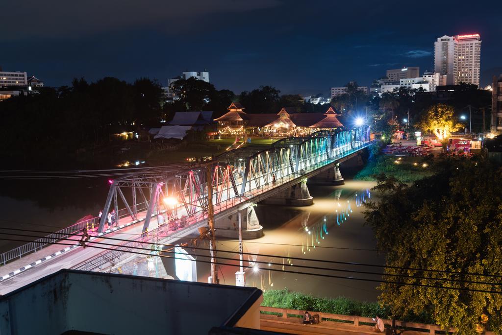 Riverside House Hotel Chiang Mai Zewnętrze zdjęcie